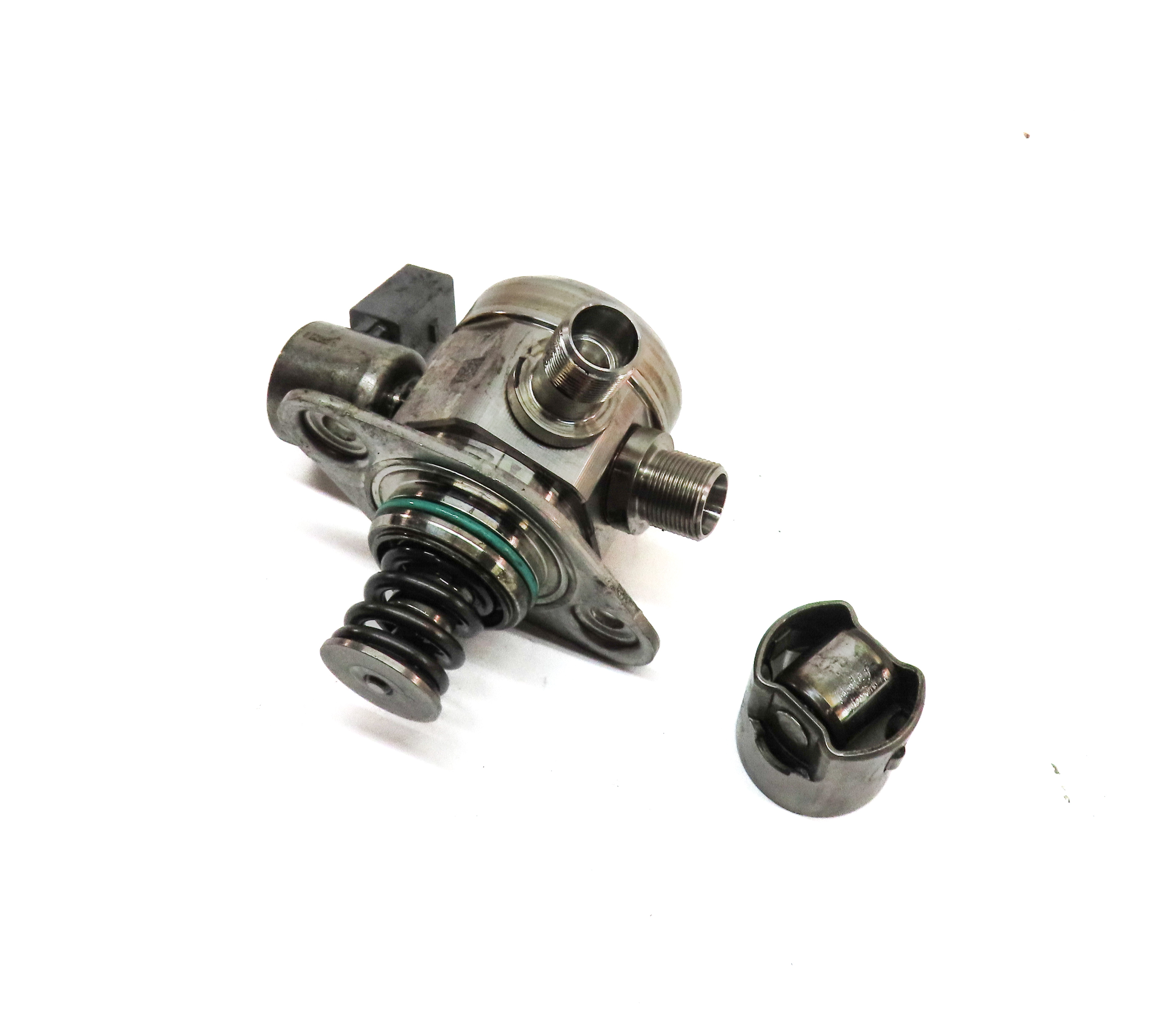 2011-2020 MERCEDES E500 E550 S600 SL450 SL550 GL550 RIGHT MECHANICAL FUEL PUMP — exact item pictured